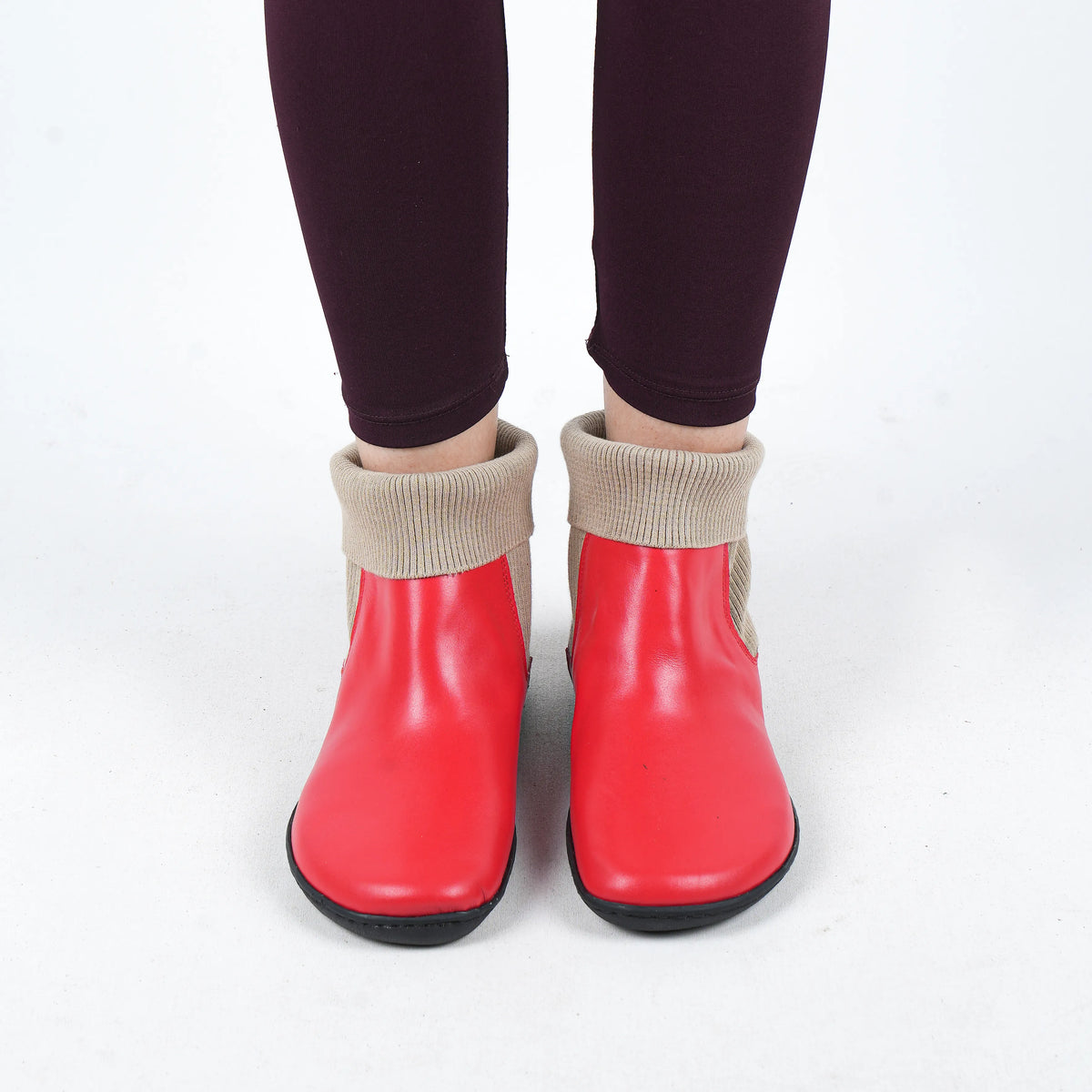 Smooth Barefoot Socks Chelsea Shoes – 6mm Rubber Sole – Red