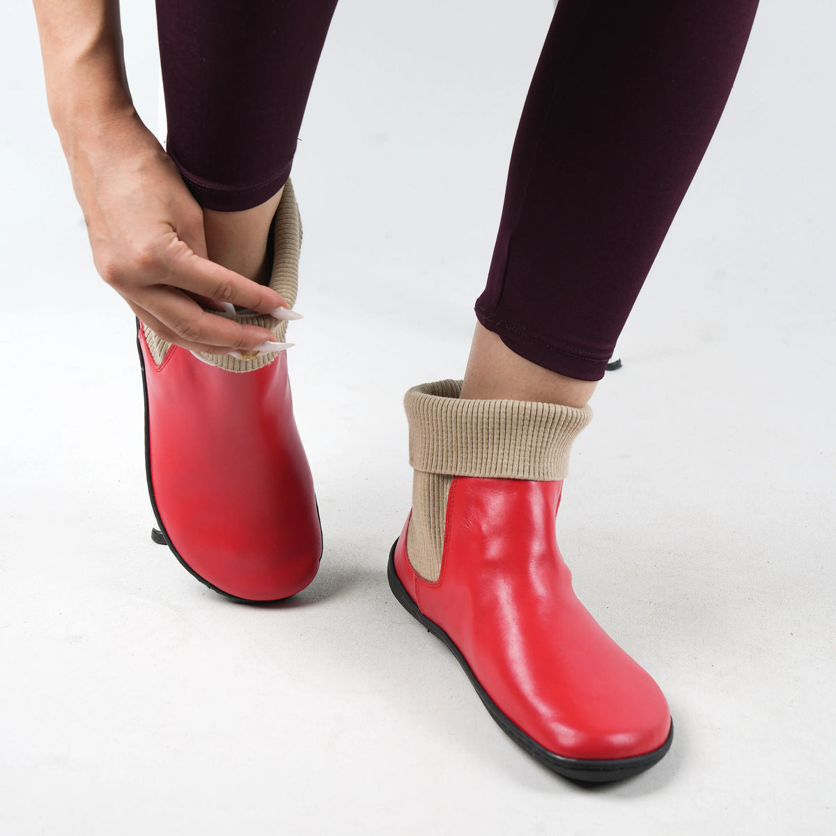 Smooth Barefoot Socks Chelsea Shoes – 6mm Rubber Sole – Red