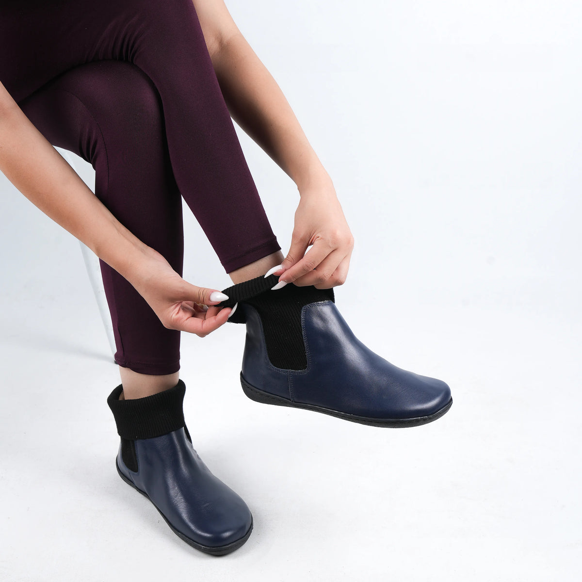 Smooth Barefoot Socks Chelsea Shoes – 6mm Rubber Sole – Navy Blue