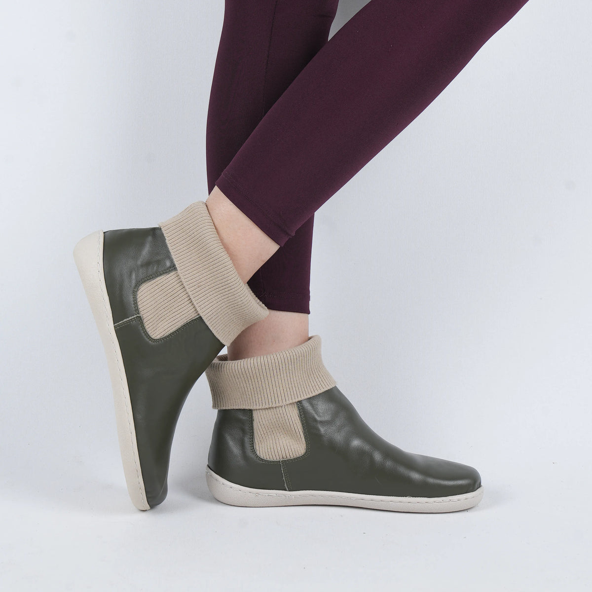Smooth Barefoot Socks Chelsea Shoes – 6mm Rubber Sole – Olive Green