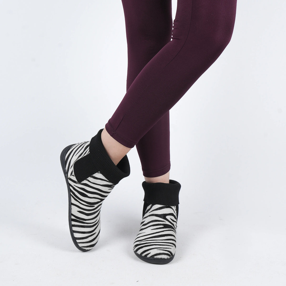 Hair Barefoot Socks Chelsea Shoes – 6mm Rubber Sole – Zebra