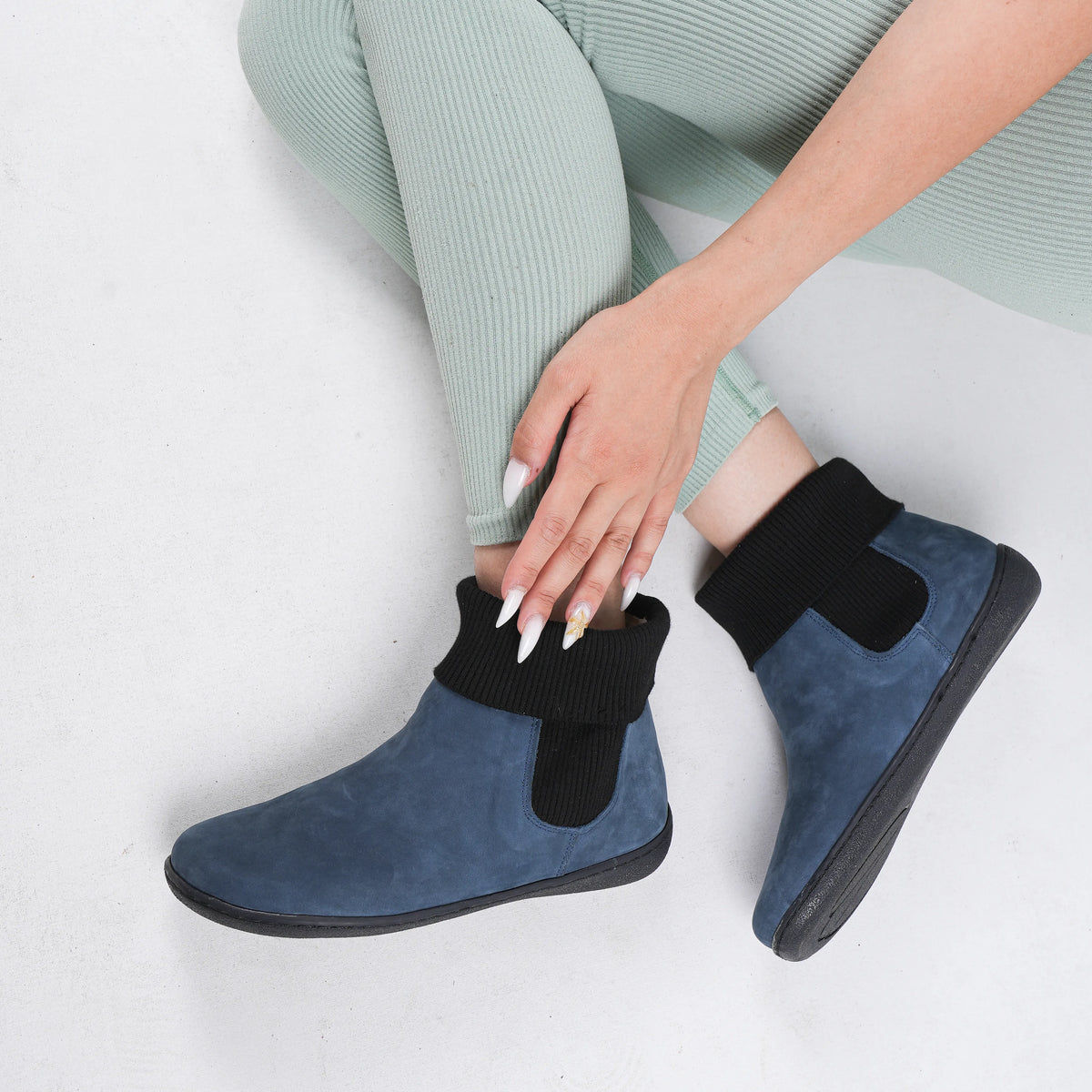 Nubuck Barefoot Socks Chelsea Shoes – 6mm Rubber Sole – Jeans