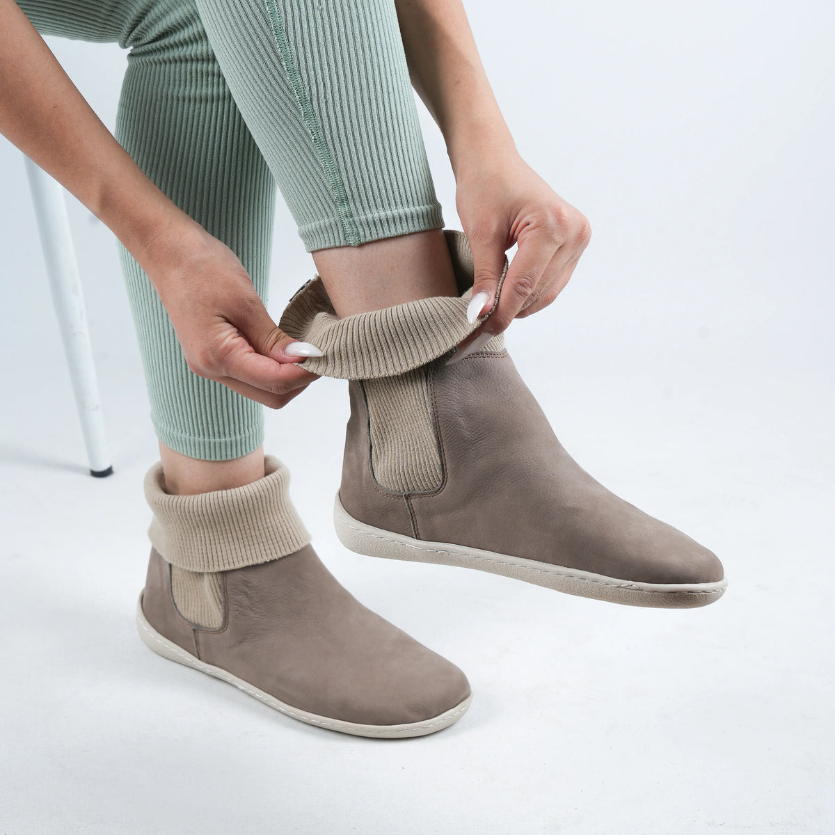Nubuck Barefoot Socks Chelsea Shoes – 6mm Rubber Sole – Smoked