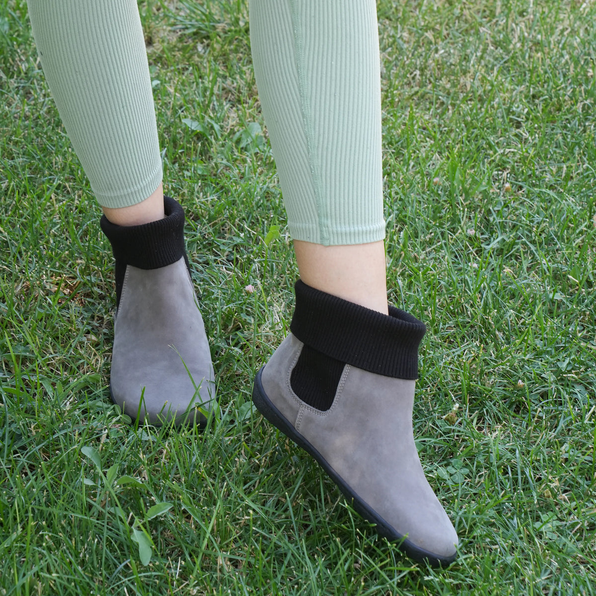 Nubuck Barefoot Socks Chelsea Shoes – 6mm Rubber Sole – Gray