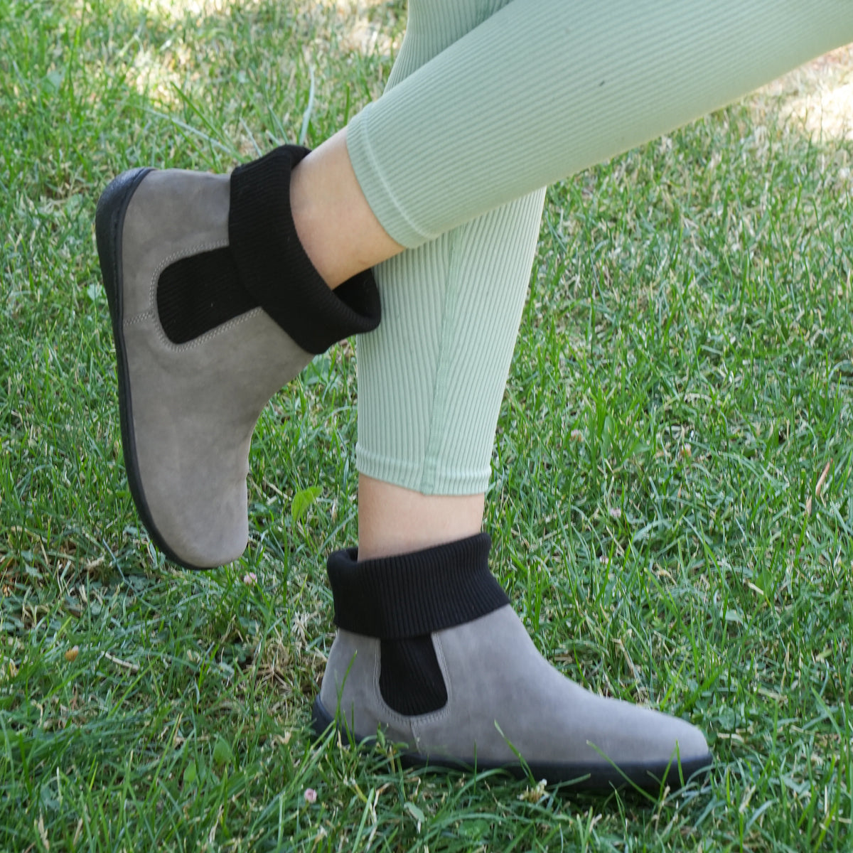 Nubuck Barefoot Socks Chelsea Shoes – 6mm Rubber Sole – Gray
