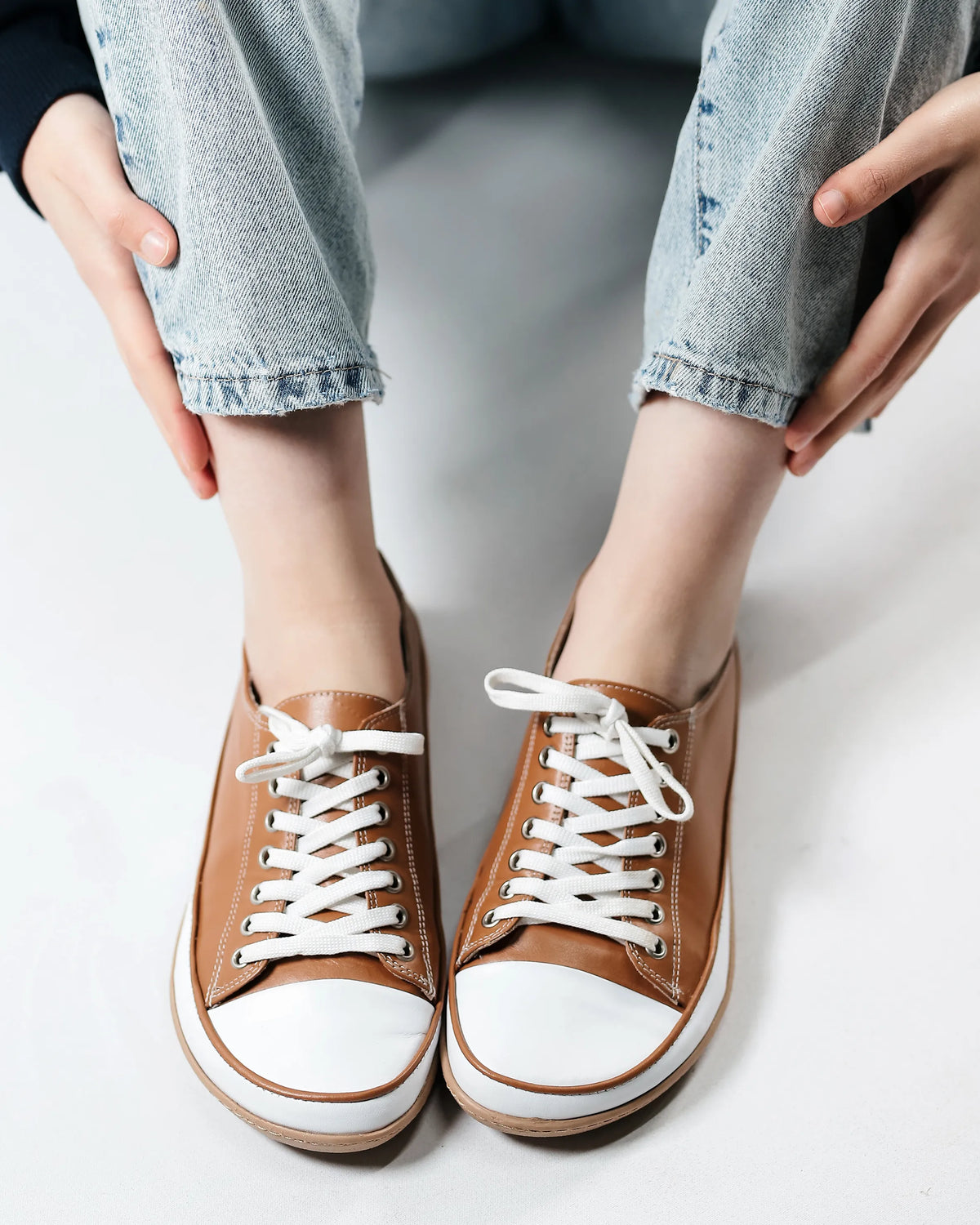 Smooth Barefoot Converse Shoes – 6mm Rubber Sole – Tan