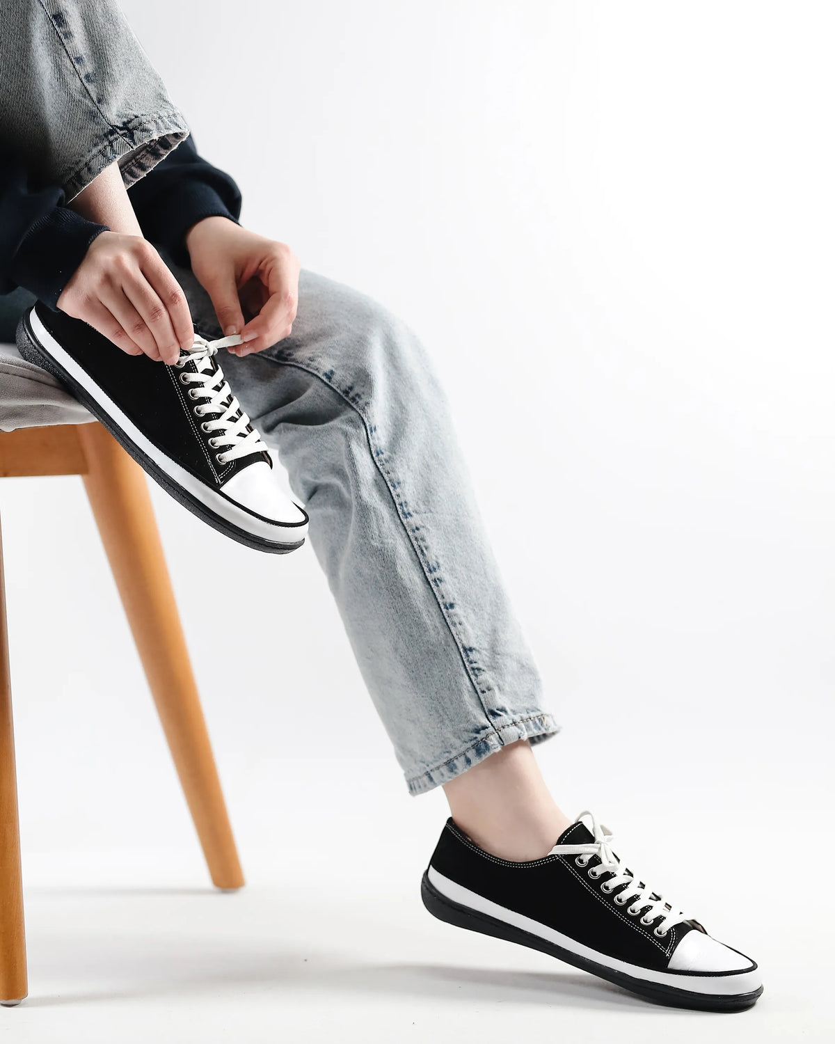 Smooth Barefoot Converse Shoes – 6mm Rubber Sole – Black