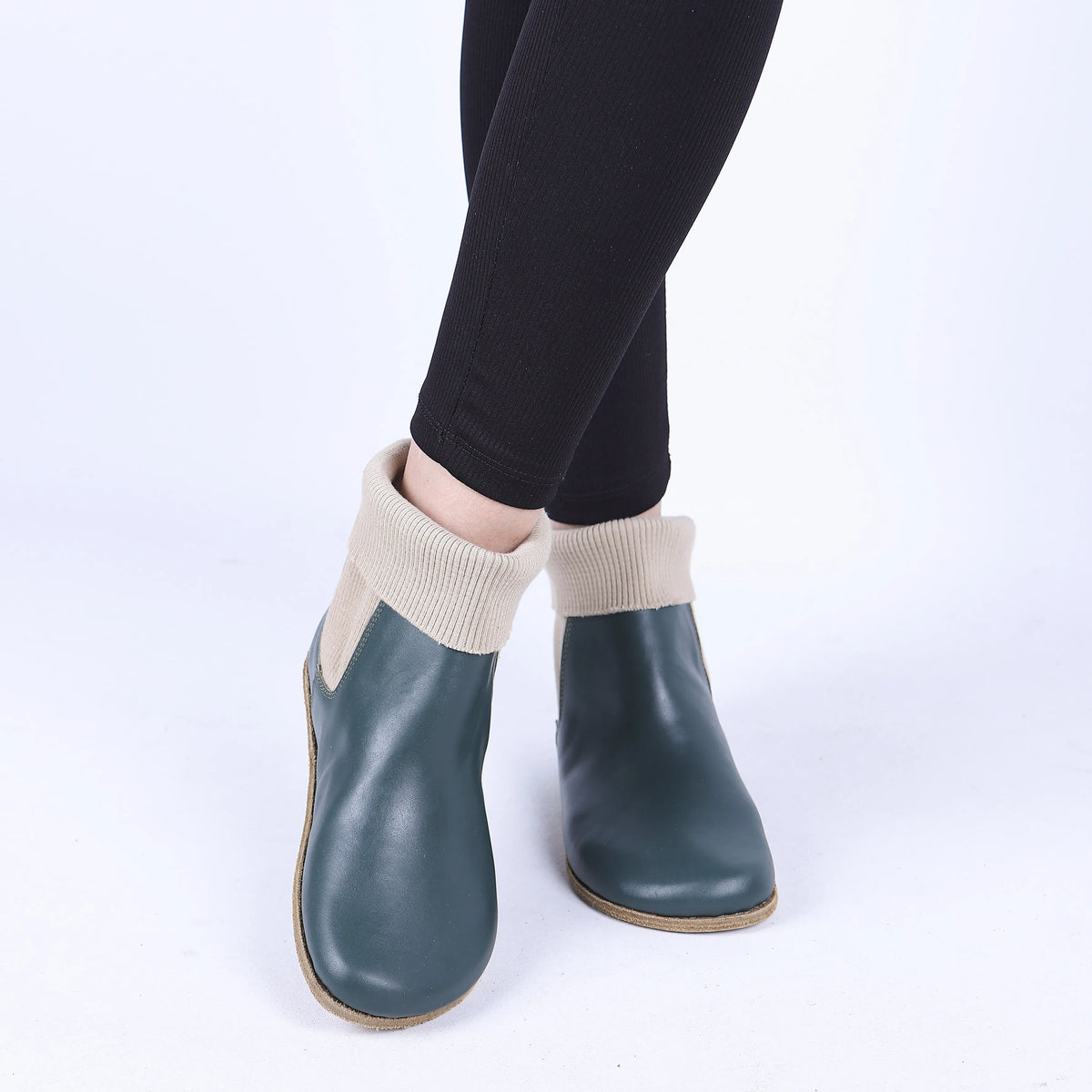 Smooth Barefoot Socks Chelsea Shoes – Classic Sole — Leather Sole – Green