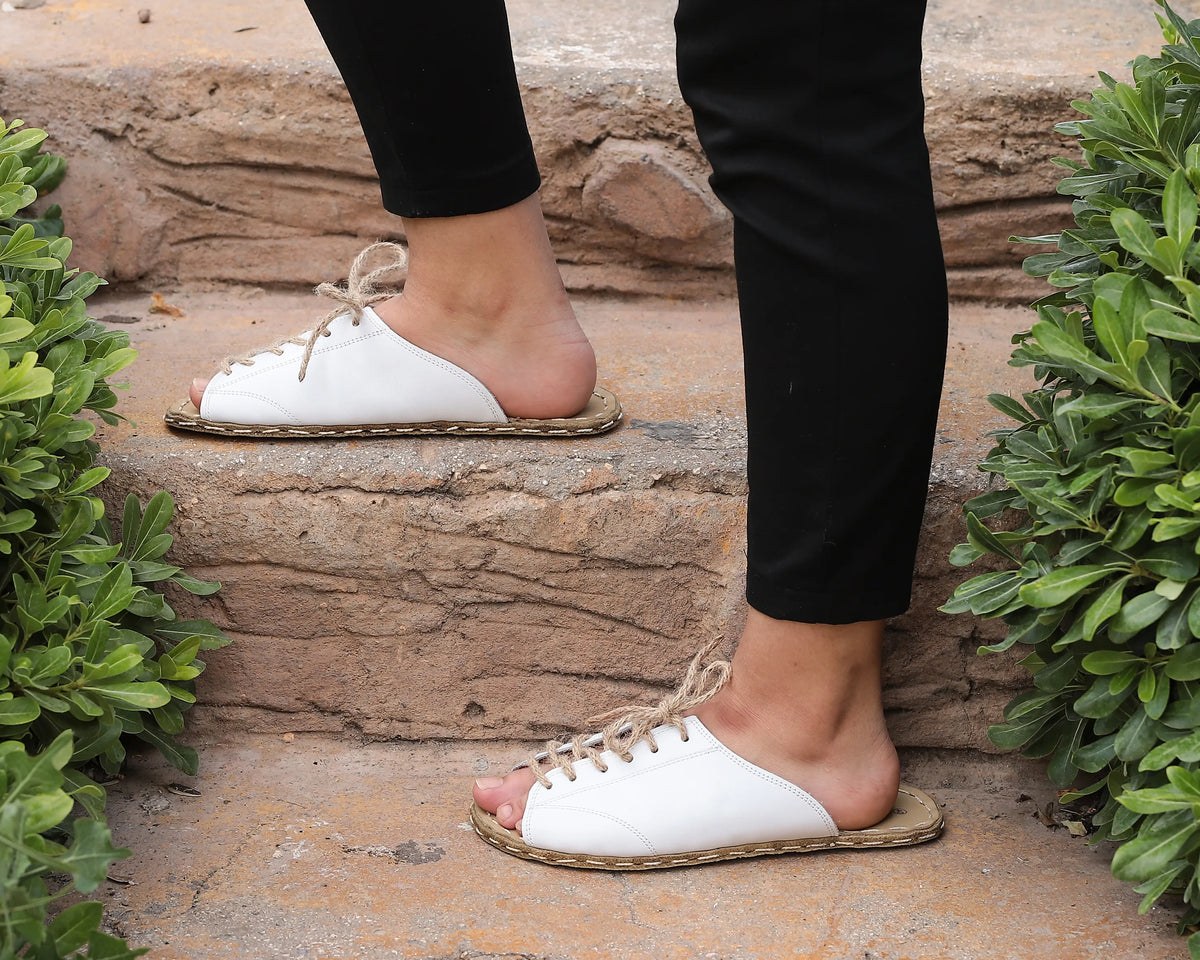 Smooth Barefoot Laces Sandals Shoes — Leather Sole – White
