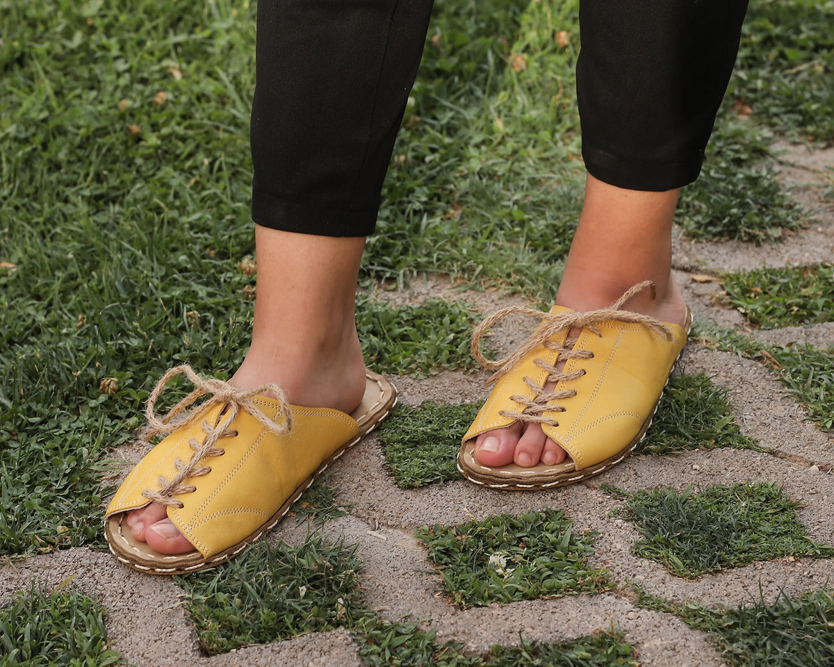 Smooth Barefoot Laces Sandals Shoes — Leather Sole – Yellow