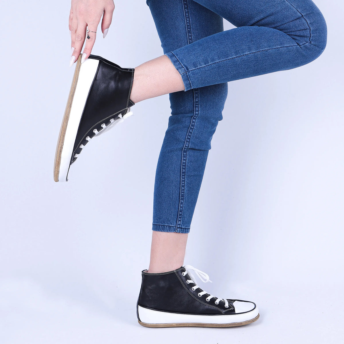 Smooth Barefoot Long Boots Converse Shoes – Classic Sole — Leather Sole – Black