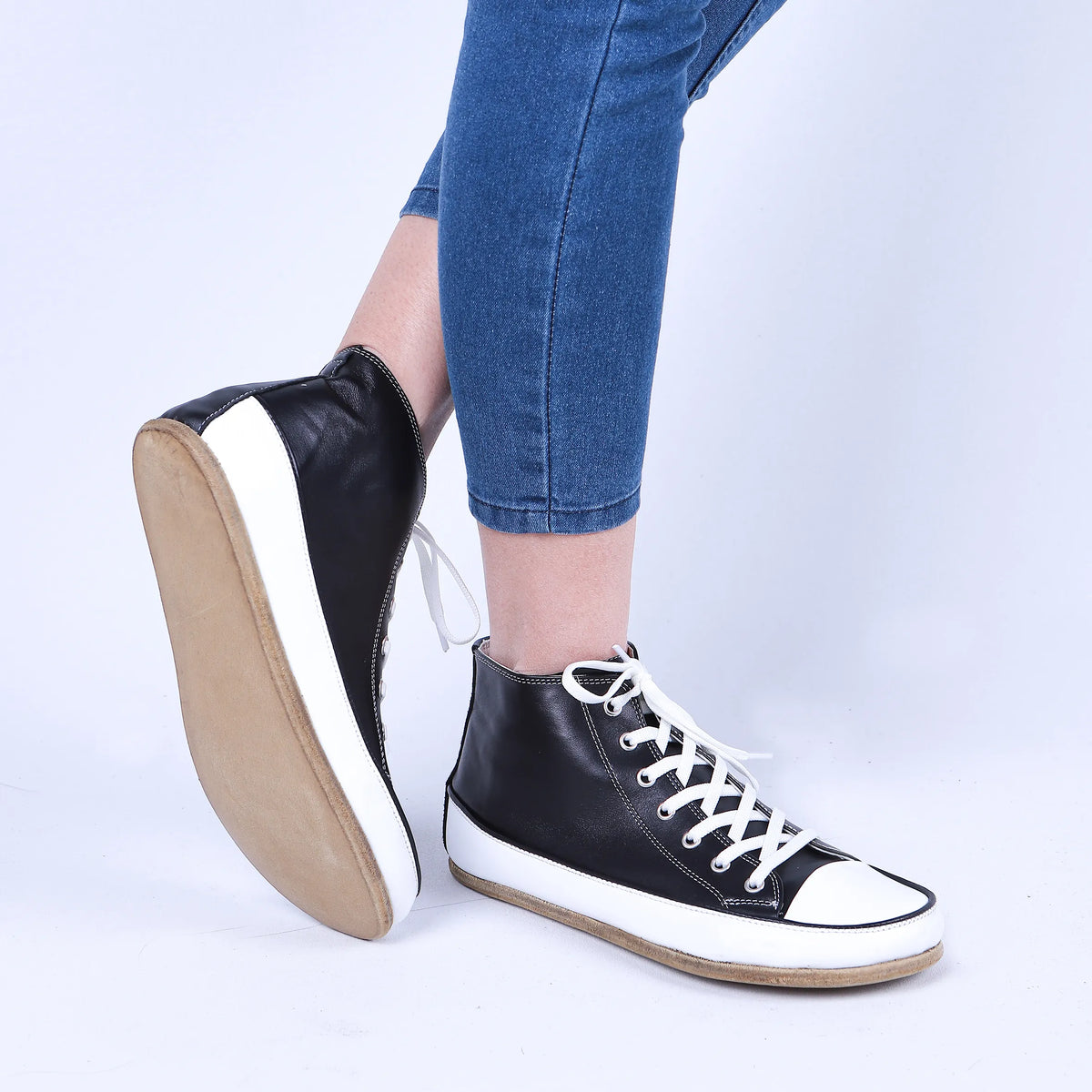 Smooth Barefoot Long Boots Converse Shoes – Classic Sole — Leather Sole – Black