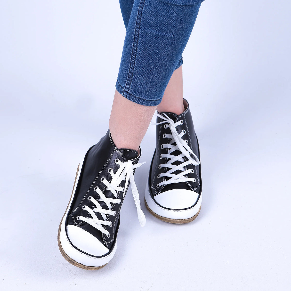 Smooth Barefoot Long Boots Converse Shoes – Classic Sole — Leather Sole – Black