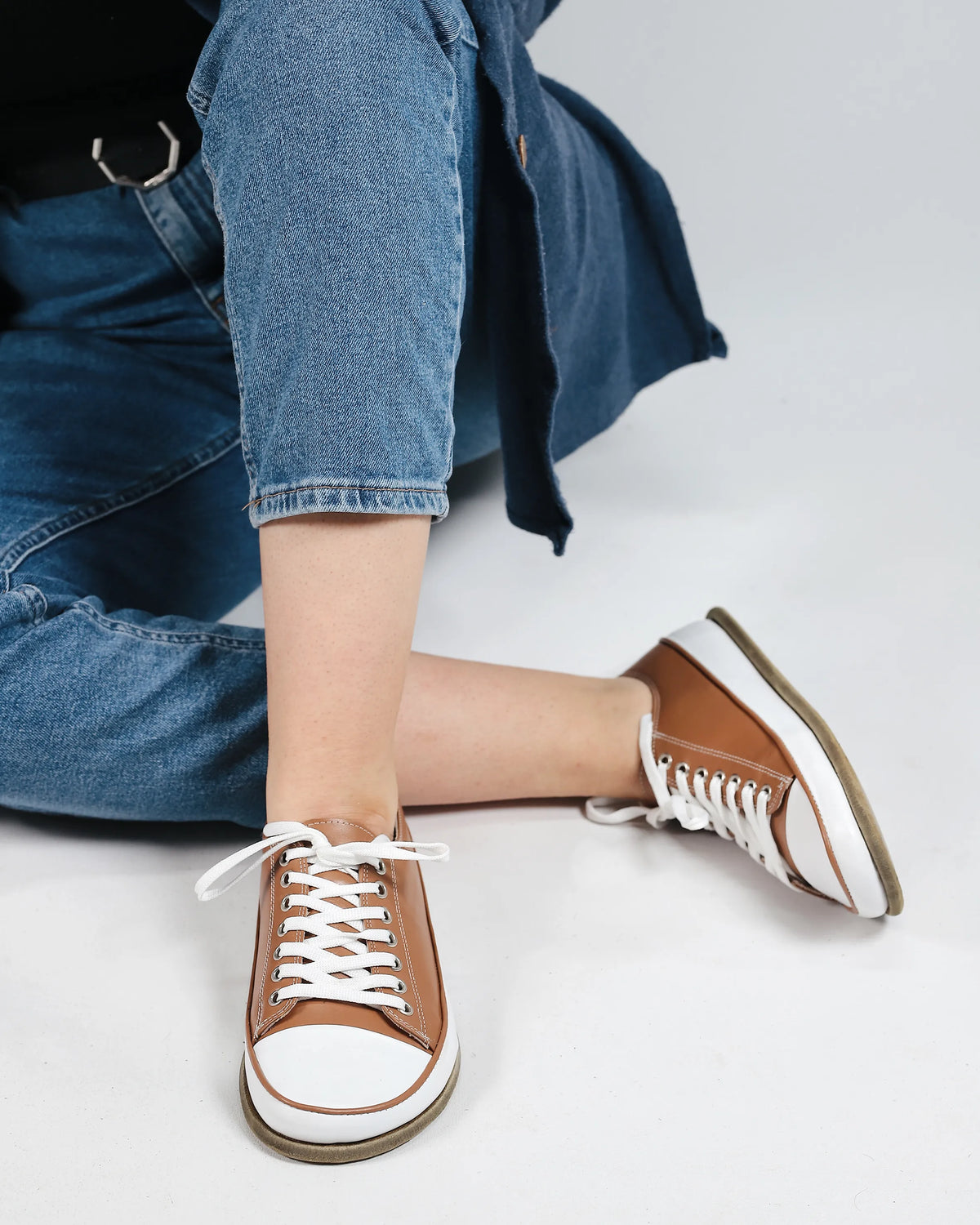 Smooth Barefoot Converse Shoes – Classic Sole — Leather Sole – Tan
