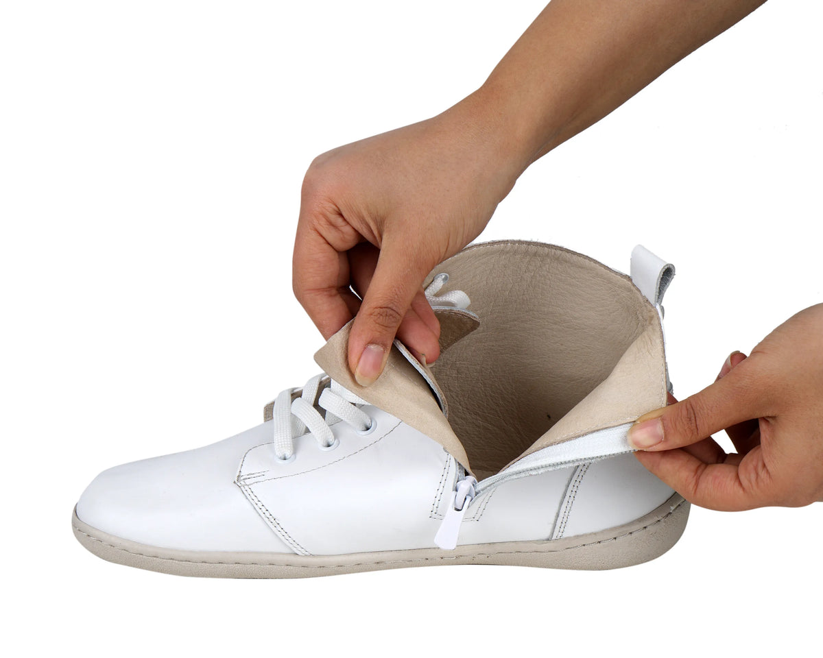 Smooth Barefoot Laces Short Boots Shoes – 6mm Rubber Sole – White