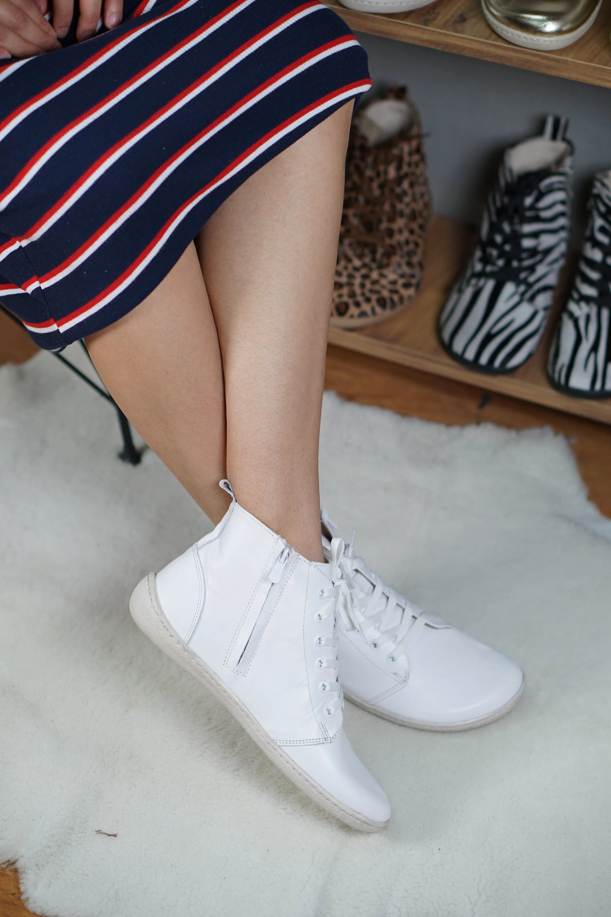 Smooth Barefoot Laces Short Boots Shoes – 6mm Rubber Sole – White