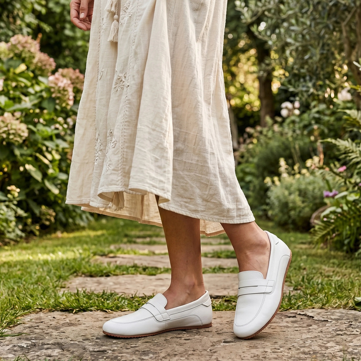 Smooth Barefoot Penny Loafer Shoes – Rubber Sole – White