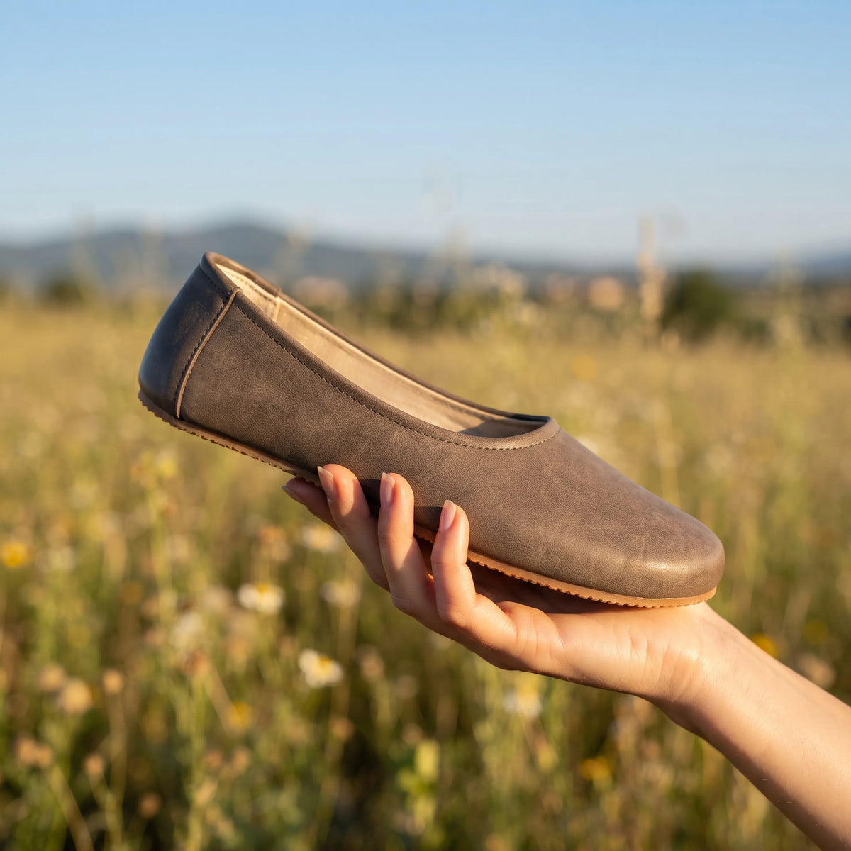 Crazy Barefoot Ballet Shoes – Rubber Sole – Beige Bizon