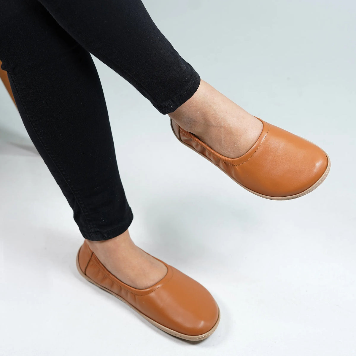 Smooth Barefoot Ballet Shoes –6 mm Rubber Sole – Tan