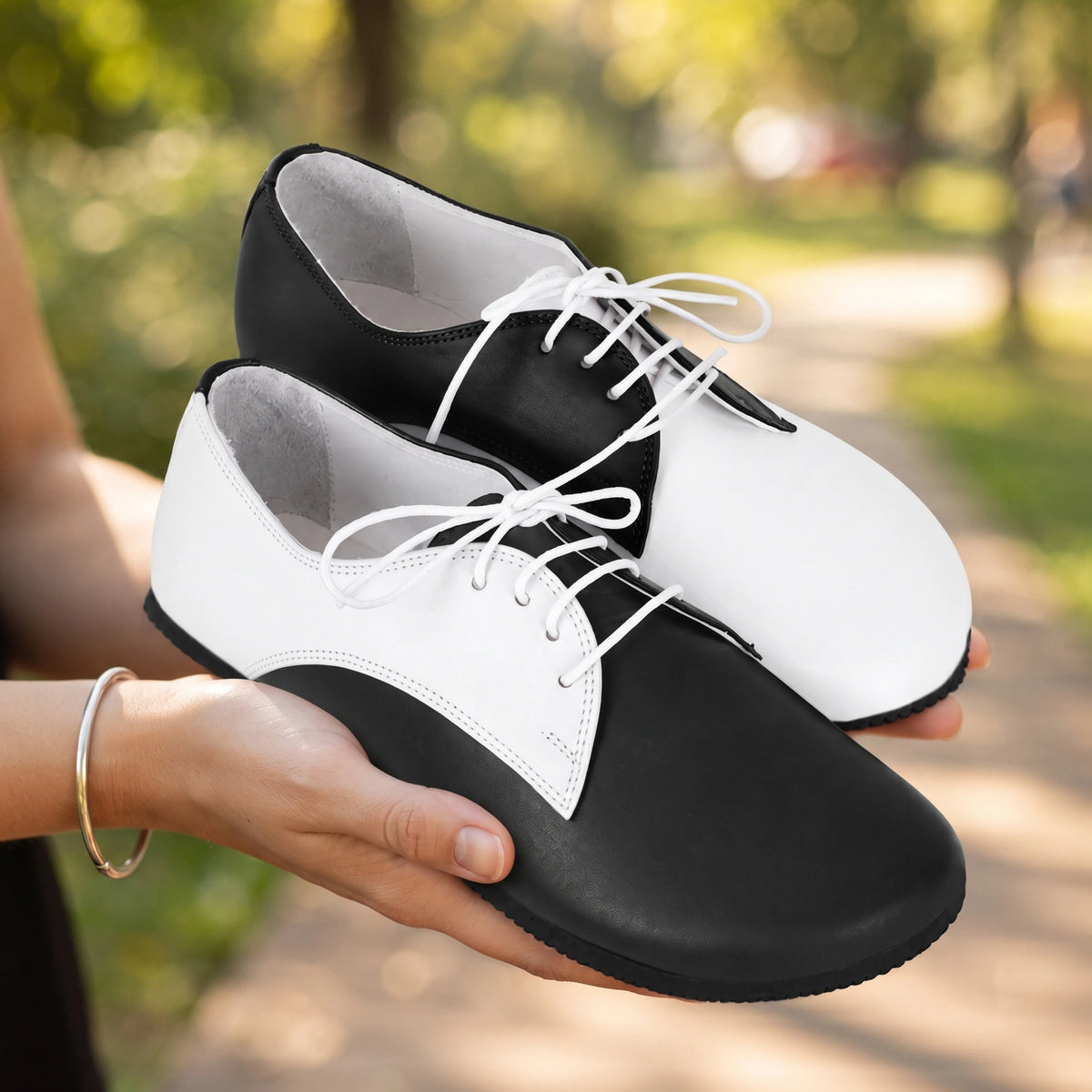 Smooth Barefoot Oxford Shoes – Rubber Sole – White-black