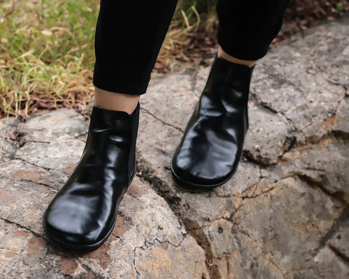 Smooth Barefoot Chelsea Boots Shoes – 6mm Rubber Sole – Black