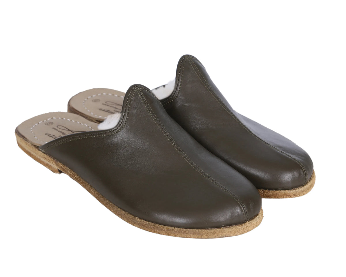Smooth Barefoot Shearling Sandals Shoes – Classic Sole — Leather Sole – Olive Green
